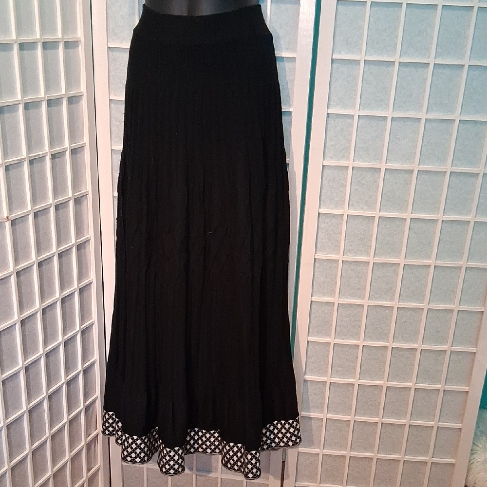 Lapis Black Maxi Skirt with Diamond Pattern Trim 6713